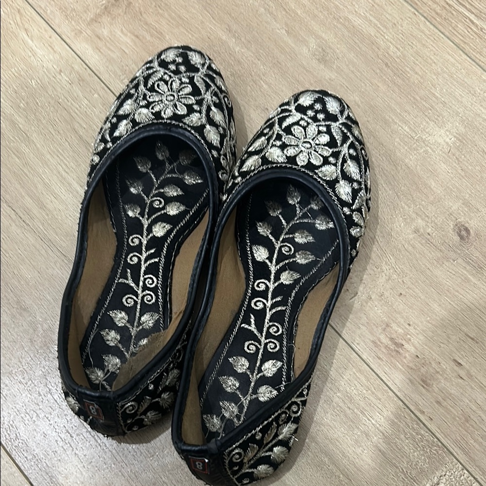 Elegant Black and Silver Embroidered Women's Shoes Punjabi style